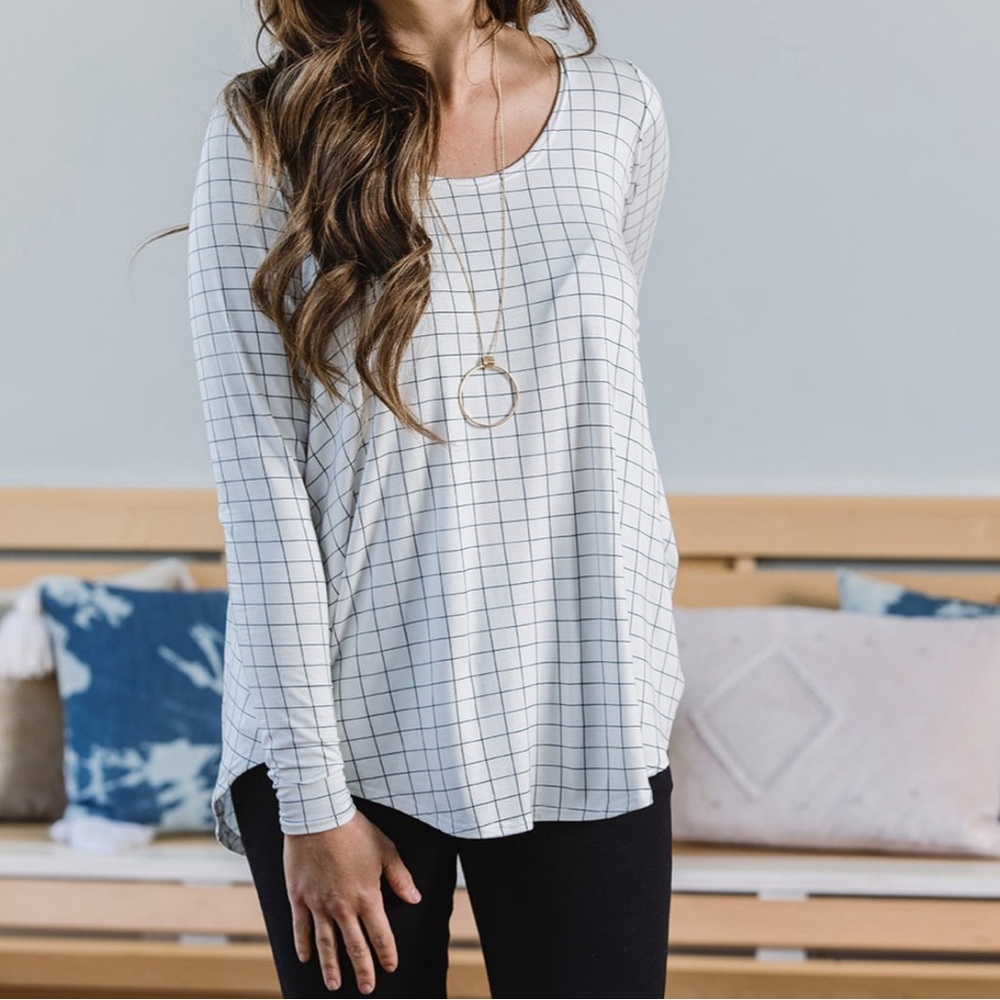 The New Blak Sophia long sleeved top in Power Grid Size XL